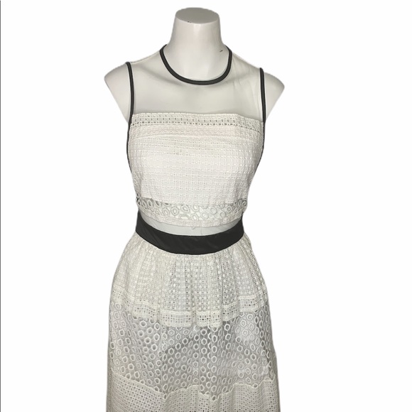 Kendall + Kylie Pierced White Mixed-Lace Dress - Picture 2 of 7